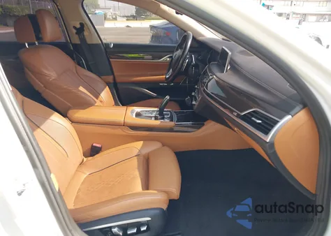 2017 BMW 740E xDrive Iperformance из США, поврежденный, VIN WBA7J2C3XHG497961